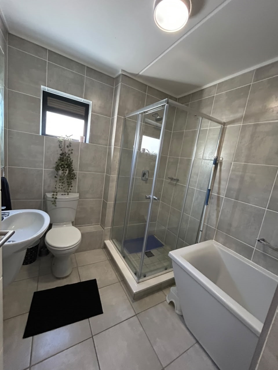 1 Bedroom Property for Sale in Admirals Park Western Cape